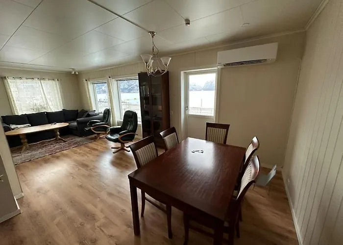 度假居 Enesi House