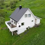 Enesi House